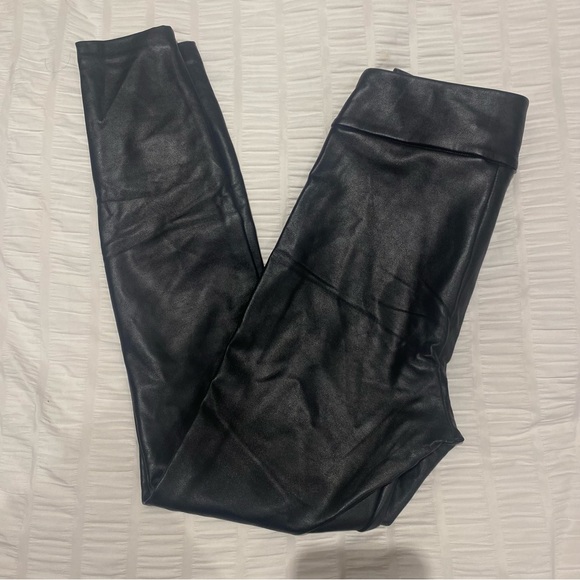 DYNAMITE FAUX LEATHER LEGGINGS - Picture 4 of 5